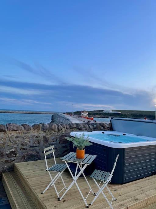 Lighthouse Cottage With Hottub Aberdeen Eksteriør bilde